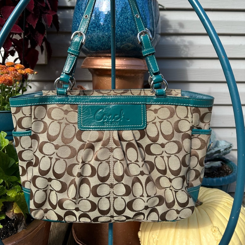 Vintage Y2K era Coach tan and teal